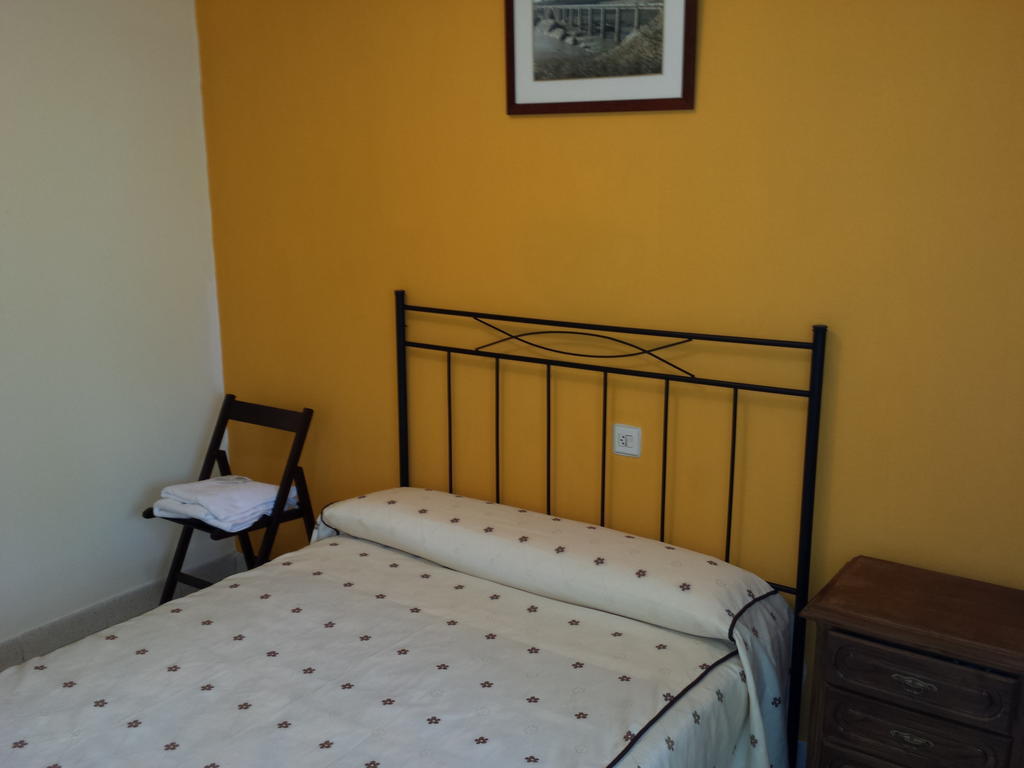 Hostal Atila Ricobayo Rom bilde