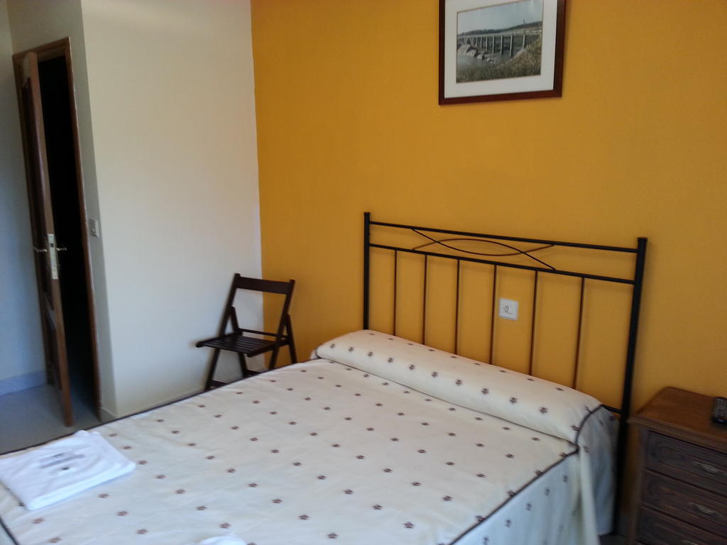 Hostal Atila Ricobayo Rom bilde